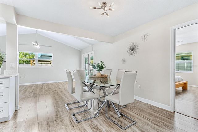 5127 CAESAR WAY S, St Petersburg, FL 33712