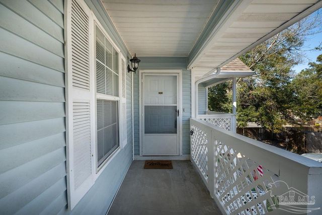 601 E Burgess Rd C8, Pensacola, FL 32504