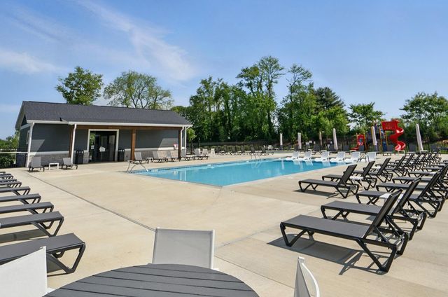 1745 Ledgestone Way, Hebron, KY 41048