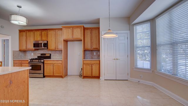 540 Becca Way 540, Monroe, NJ 08831