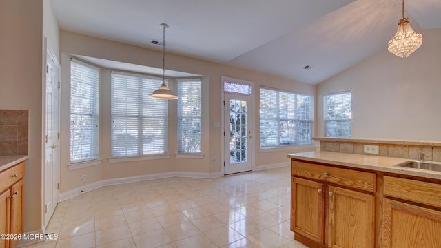 540 Becca Way 540, Monroe, NJ 08831