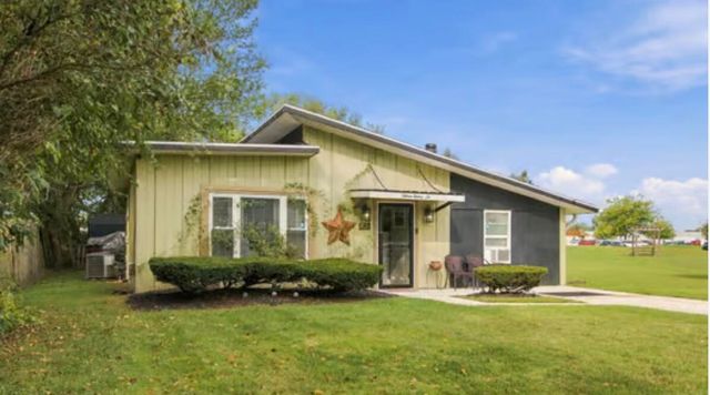 1526 Reeder Avenue, Benton Harbor, MI 49022