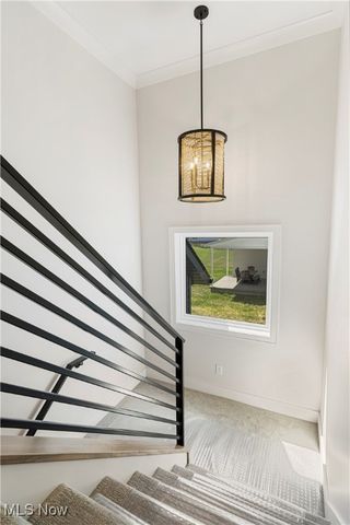 550 Woodlands Glen Avenue, Hartville, OH 44632