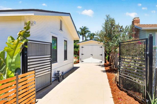 325 W Mission Avenue, Ventura, CA 93001