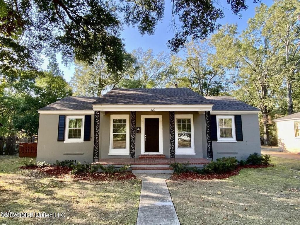 227 Broadmoor Drive, Jackson, MS 39206