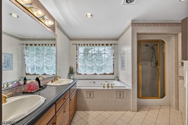 251 W Mountain Rd, Sparta Twp., NJ 07871