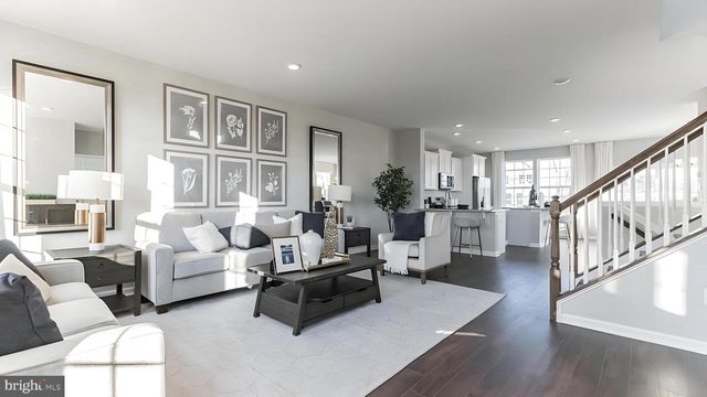 9 SISTERS FARMSTEAD, Mount Laurel, NJ 08054