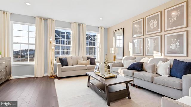 9 SISTERS FARMSTEAD, Mount Laurel, NJ 08054