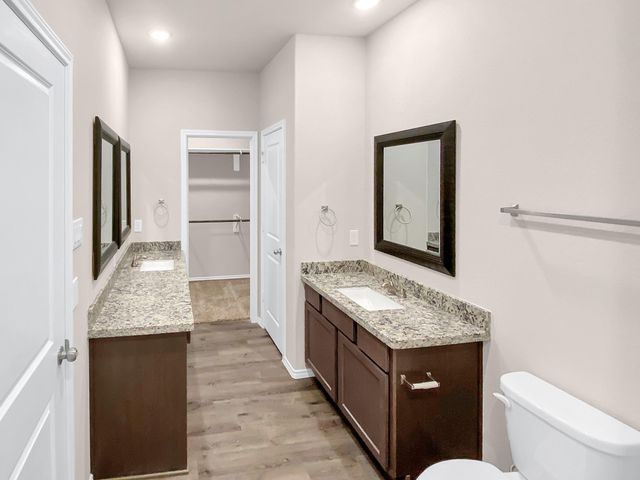 10471 Royal Adrian, Conroe, TX 77303