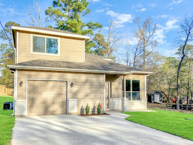 10471 Royal Adrian, Conroe, TX 77303