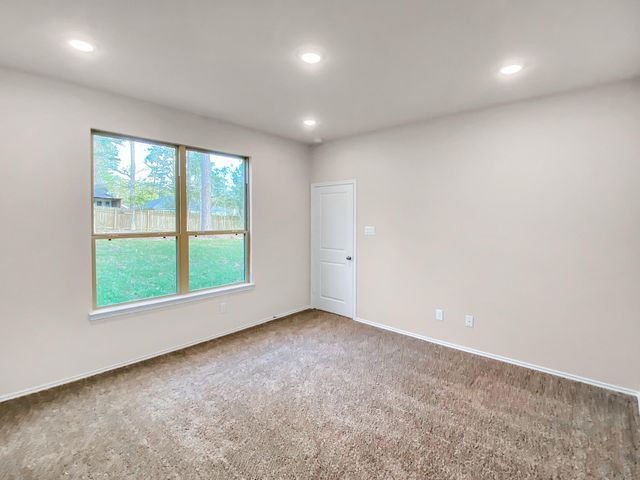 10471 Royal Adrian, Conroe, TX 77303