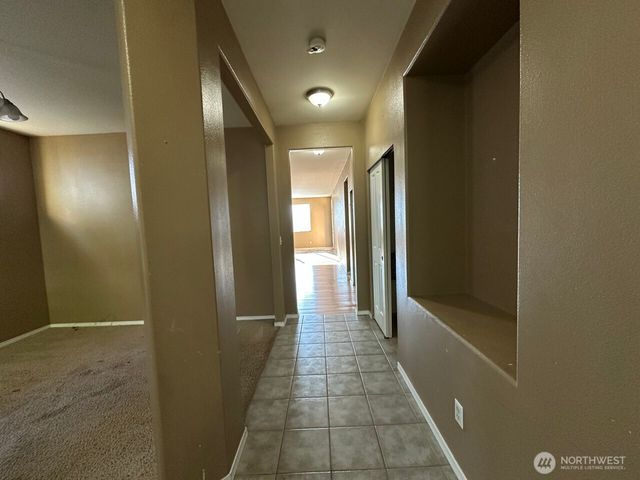 3609 Lanyard Dr NE, Lacey, WA 98516