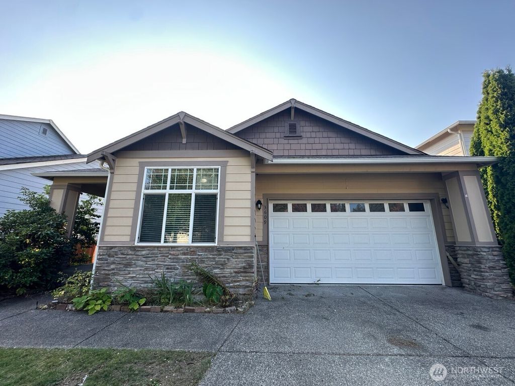 3609 Lanyard Dr NE, Lacey, WA 98516