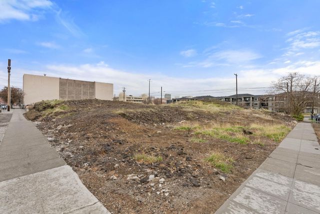 1229 W Broadway Ave, Spokane, WA 99201