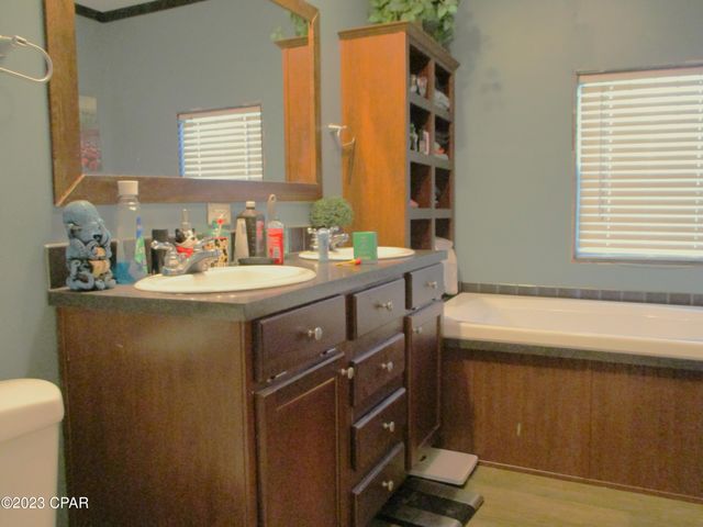 3835 Highway 77, Chipley, FL 32428