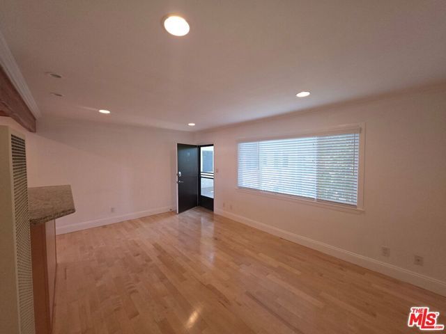 309 Broadway Street 19, Los Angeles, CA 90291