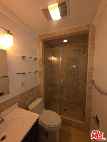 309 Broadway Street 19, Los Angeles, CA 90291
