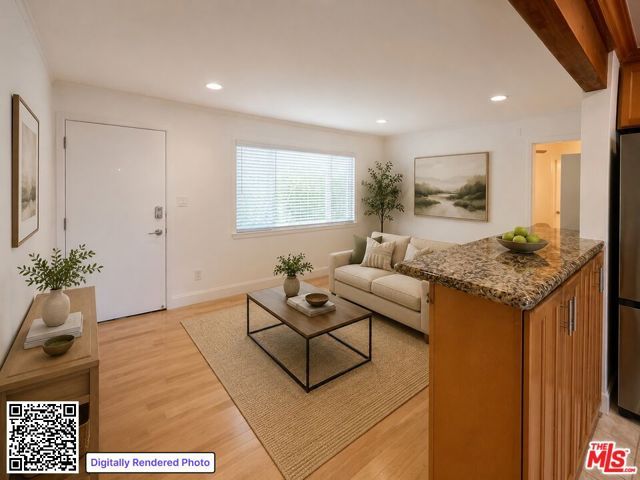 309 Broadway Street 19, Los Angeles, CA 90291