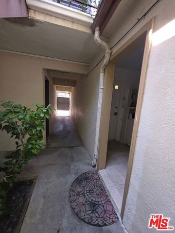 309 Broadway Street 19, Los Angeles, CA 90291