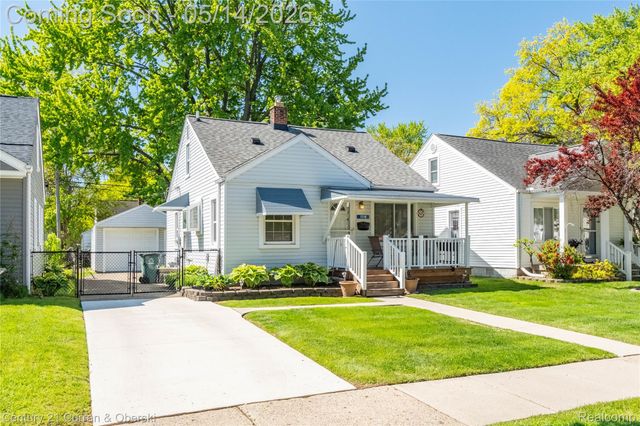 2216 Mapledale Street, Ferndale, MI 48220