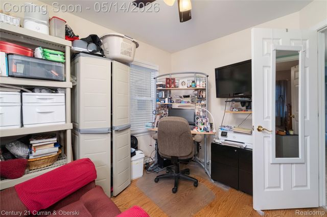 2216 Mapledale Street, Ferndale, MI 48220