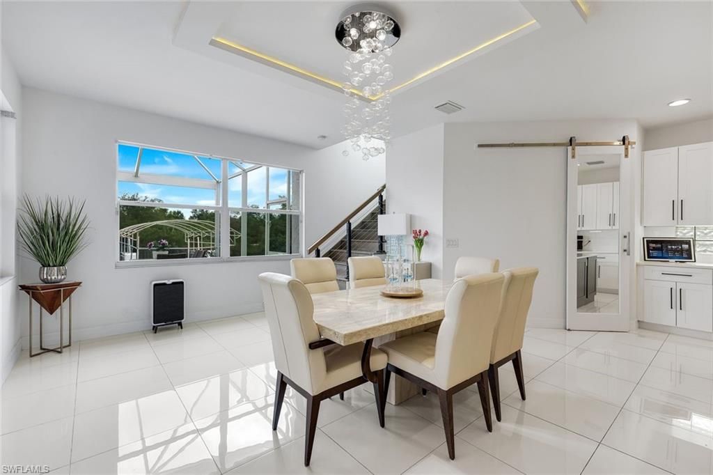 Image 11 of property listing at 2309 SE 20th PL, Cape Coral, FL 33990