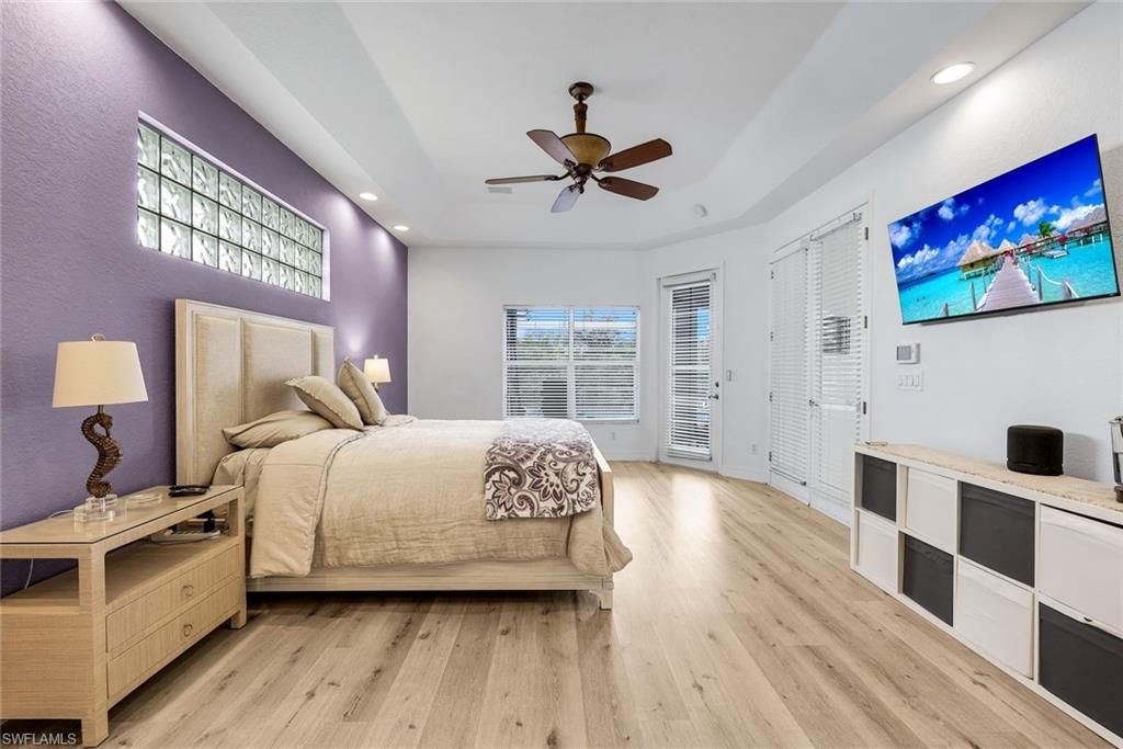 Image 13 of property listing at 2309 SE 20th PL, Cape Coral, FL 33990