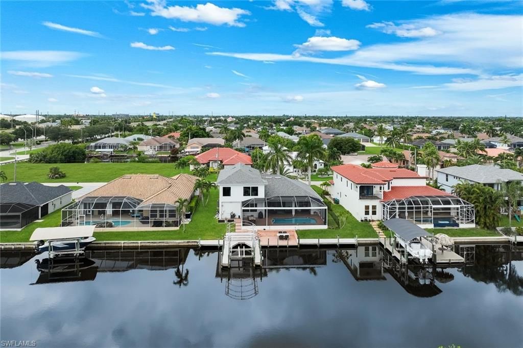 Image 40 of property listing at 2309 SE 20th PL, Cape Coral, FL 33990