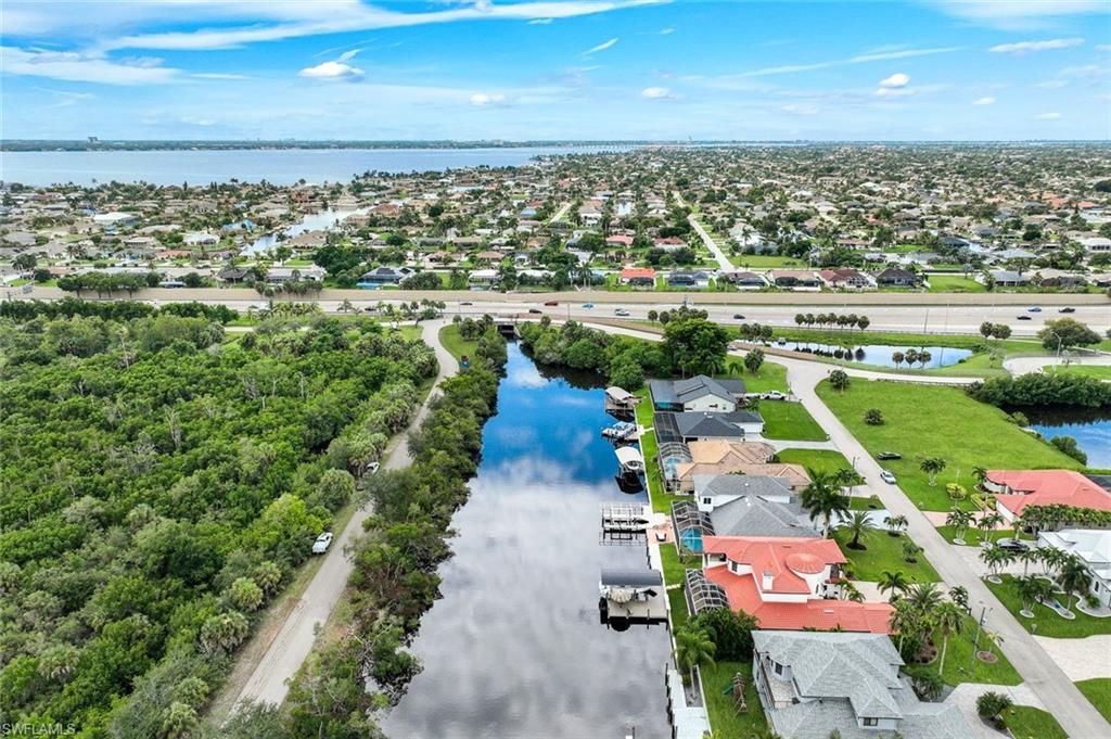 Image 46 of property listing at 2309 SE 20th PL, Cape Coral, FL 33990