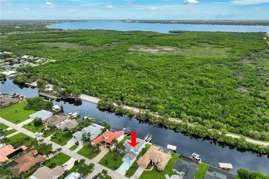 Image 49 of property listing at 2309 SE 20th PL, Cape Coral, FL 33990
