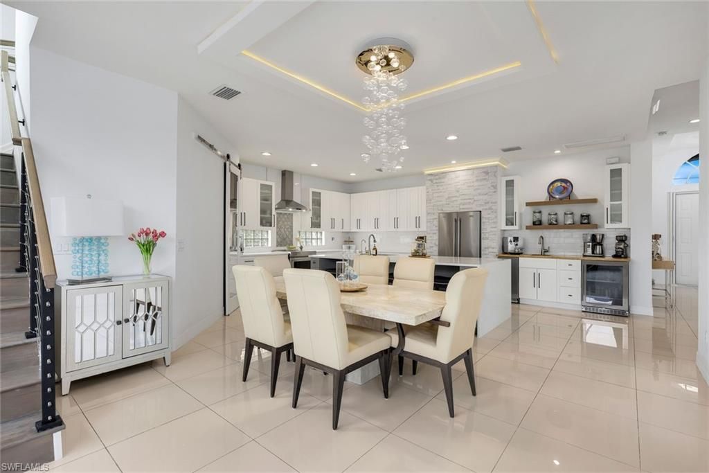 Image 9 of property listing at 2309 SE 20th PL, Cape Coral, FL 33990