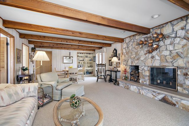 557 Aberdeen Road, Frankfort, IL 60423