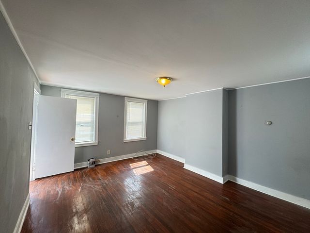 21 Common Street 1, Weymouth, MA 02188