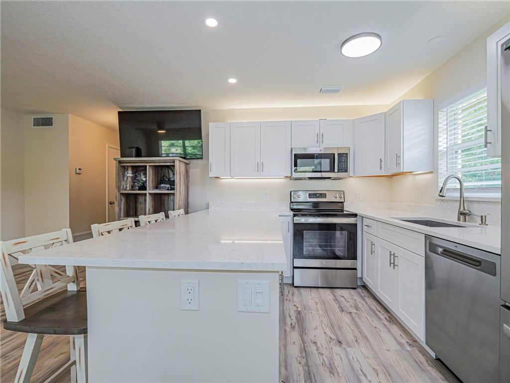 31 Vista Gardens Trail 205, Vero Beach, FL 32962