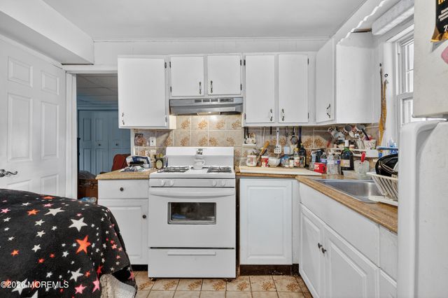 38 Tobago Avenue, Toms River, NJ 08753