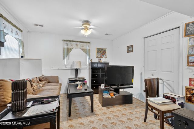 38 Tobago Avenue, Toms River, NJ 08753