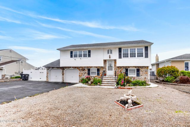 38 Tobago Avenue, Toms River, NJ 08753