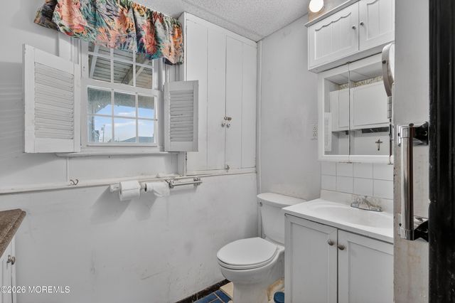 38 Tobago Avenue, Toms River, NJ 08753