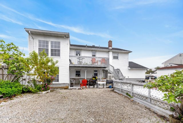38 Tobago Avenue, Toms River, NJ 08753