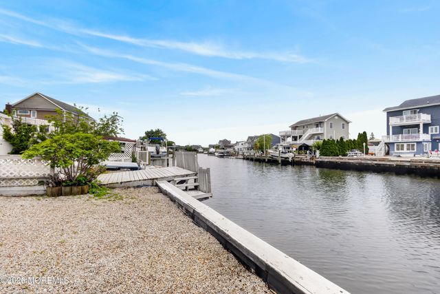 38 Tobago Avenue, Toms River, NJ 08753