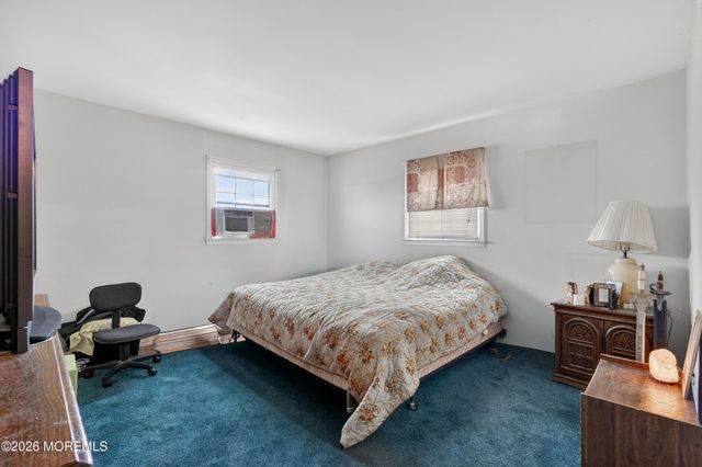 38 Tobago Avenue, Toms River, NJ 08753