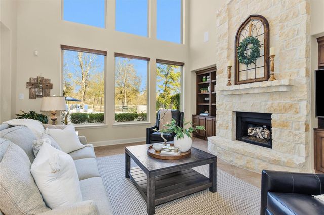 179 Del Monte Pines Drive, Montgomery, TX 77316