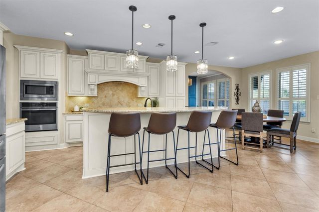 179 Del Monte Pines Drive, Montgomery, TX 77316