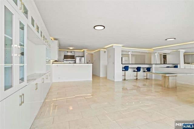 7004 Boulevard East 26D, Guttenberg, NJ 07093