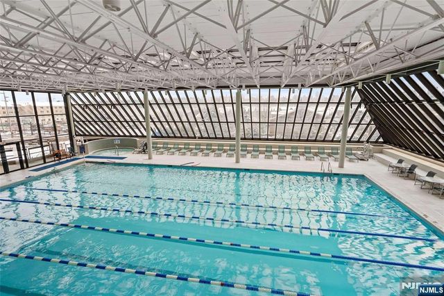 7004 Boulevard East 26D, Guttenberg, NJ 07093