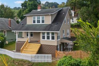 418 Mount Vernon Ave, Moon/crescent Twp, PA 15108