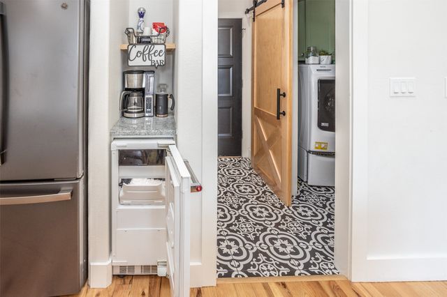 104 Park Lane, Gainesville, TX 76240