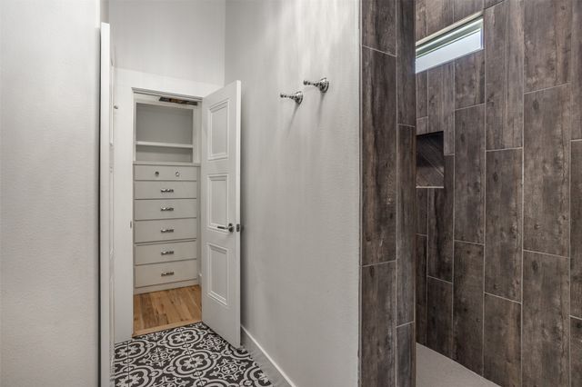 104 Park Lane, Gainesville, TX 76240