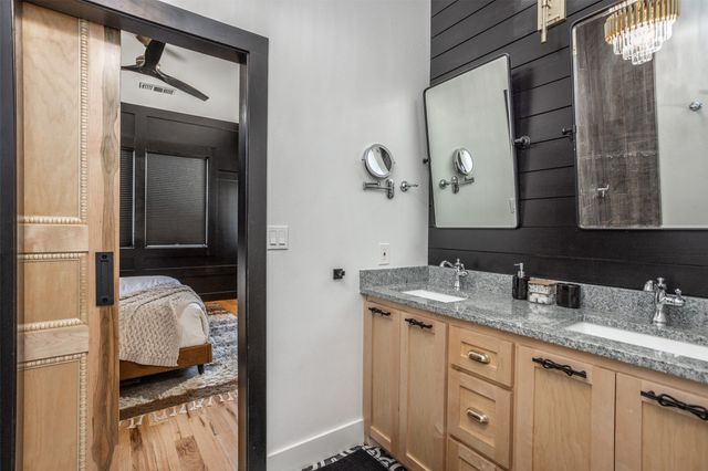 104 Park Lane, Gainesville, TX 76240