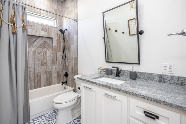 104 Park Lane, Gainesville, TX 76240